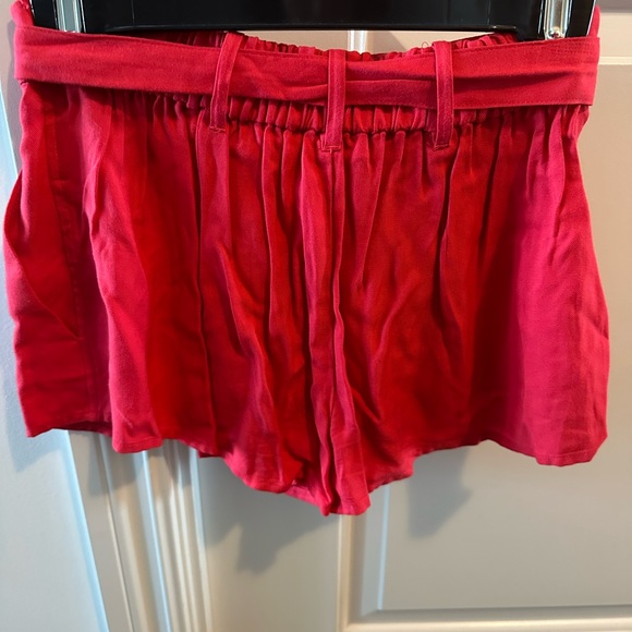 Talula red shorts, size 00 - Picture 3 of 5